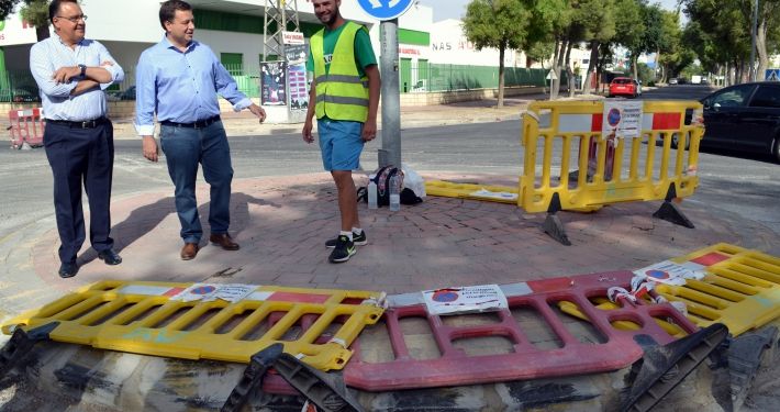 Imagen de obras de asfaltado por ADECA