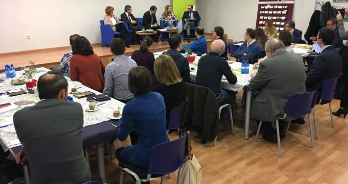 Fotografía de SV Comunicación Desayuno Empresarial de ADECA3